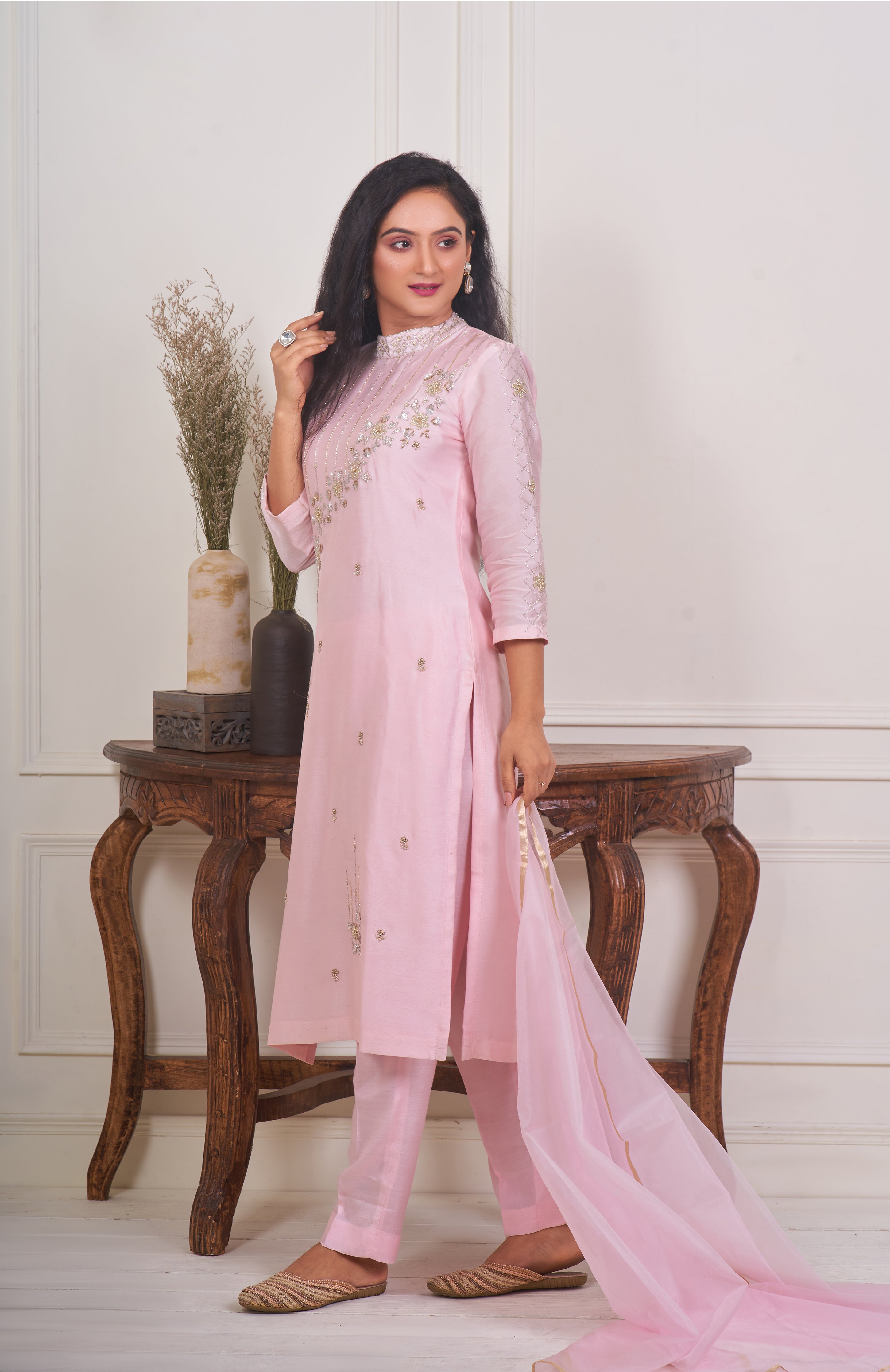 Powder Pink Kurta set with 3-D Flowers